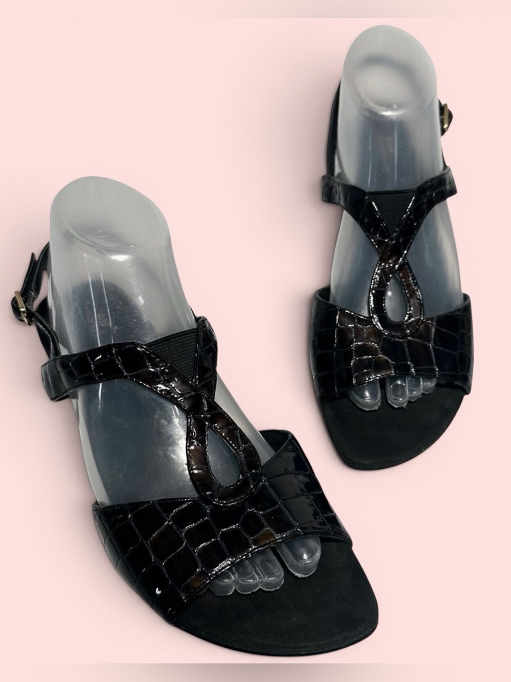 3/$10 Ros Hommerson Sandals 9 Black Animal Print